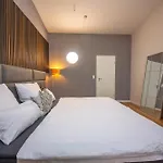 Modern Luxury Antonia *