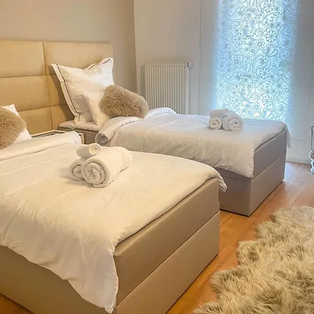 Modern Luxury Antonia *