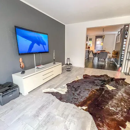 Modern Luxury Antonia Мёссинген