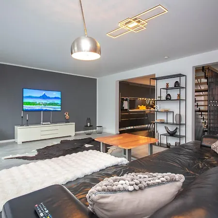 Modern Luxury Antonia * Mössingen
